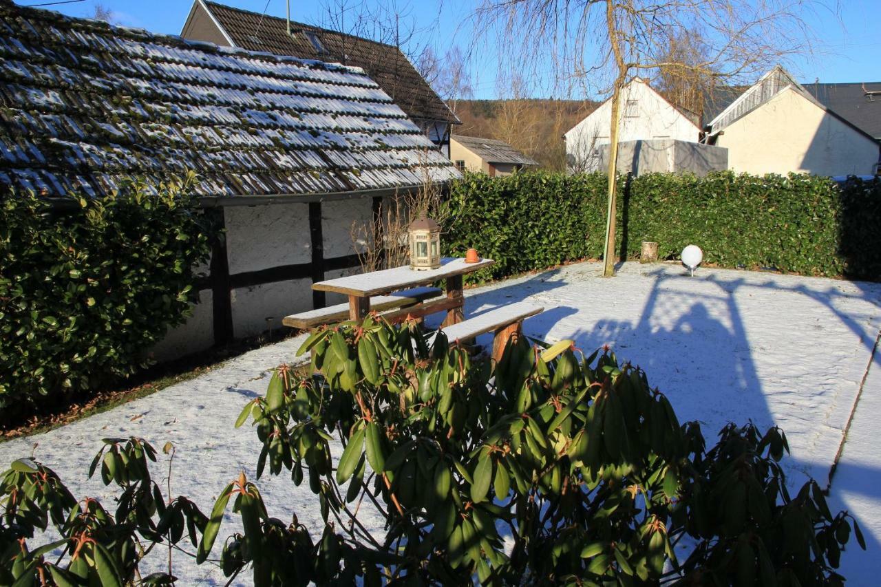 Ferienhaus Am Kreuzberg - Nuerburgring Ulmen Exterior foto